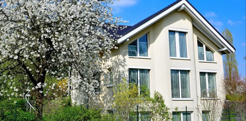 von Poll Immobilien GmbH