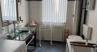 von_poll_real_estate_property_25446009_image_20