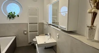 von_poll_real_estate_property_25446020_image_5