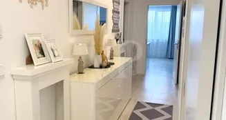 von_poll_real_estate_property_25446020_image_1