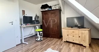 von_poll_real_estate_property_25446022_image_10