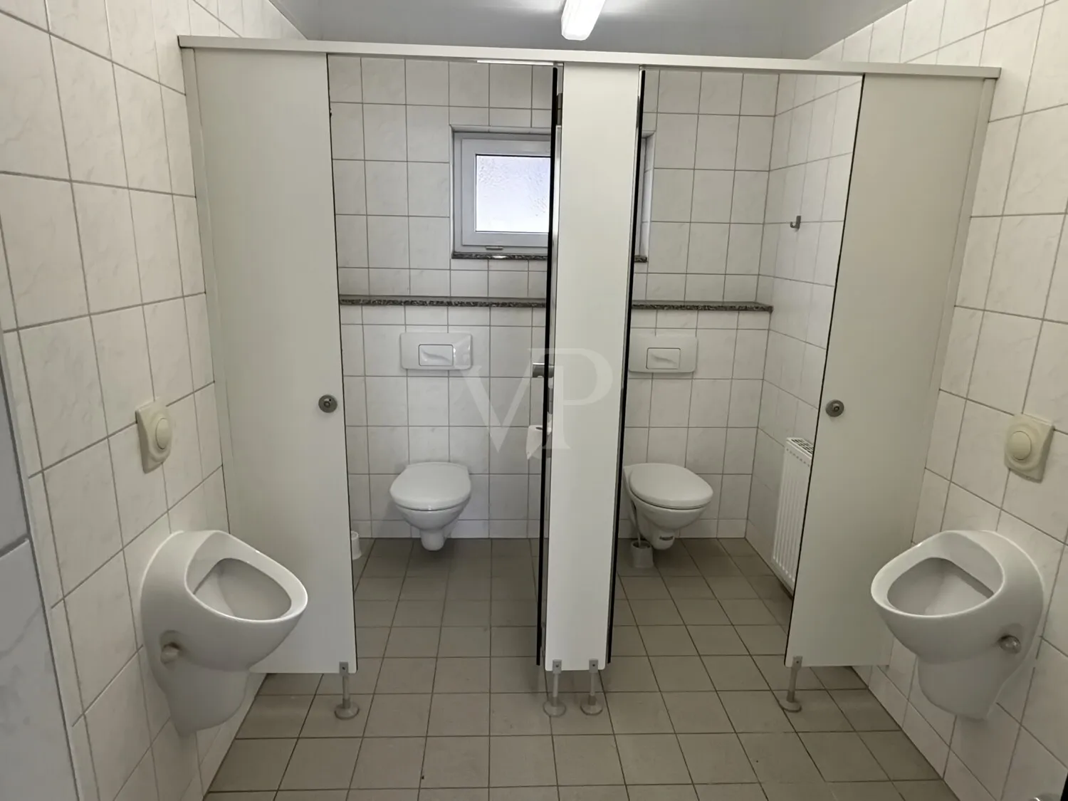 Sanitärbereich Mitarbeiter