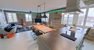 von_poll_real_estate_property_24446023-1_image_0