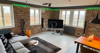 von_poll_real_estate_property_24446023-1_image_2