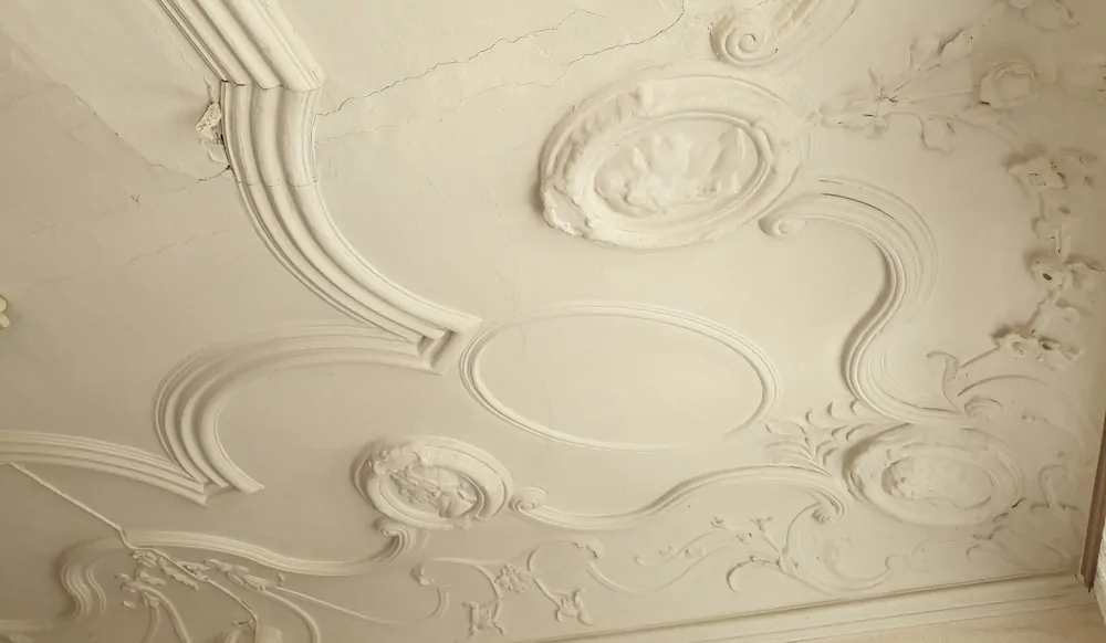 1. OG Stuckdecken (8)-min