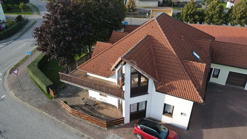 Weit ab vom Stress - hier bieten sich Ihnen Möglichkeiten zum Wohnen und Arbeiten unter einem Dach