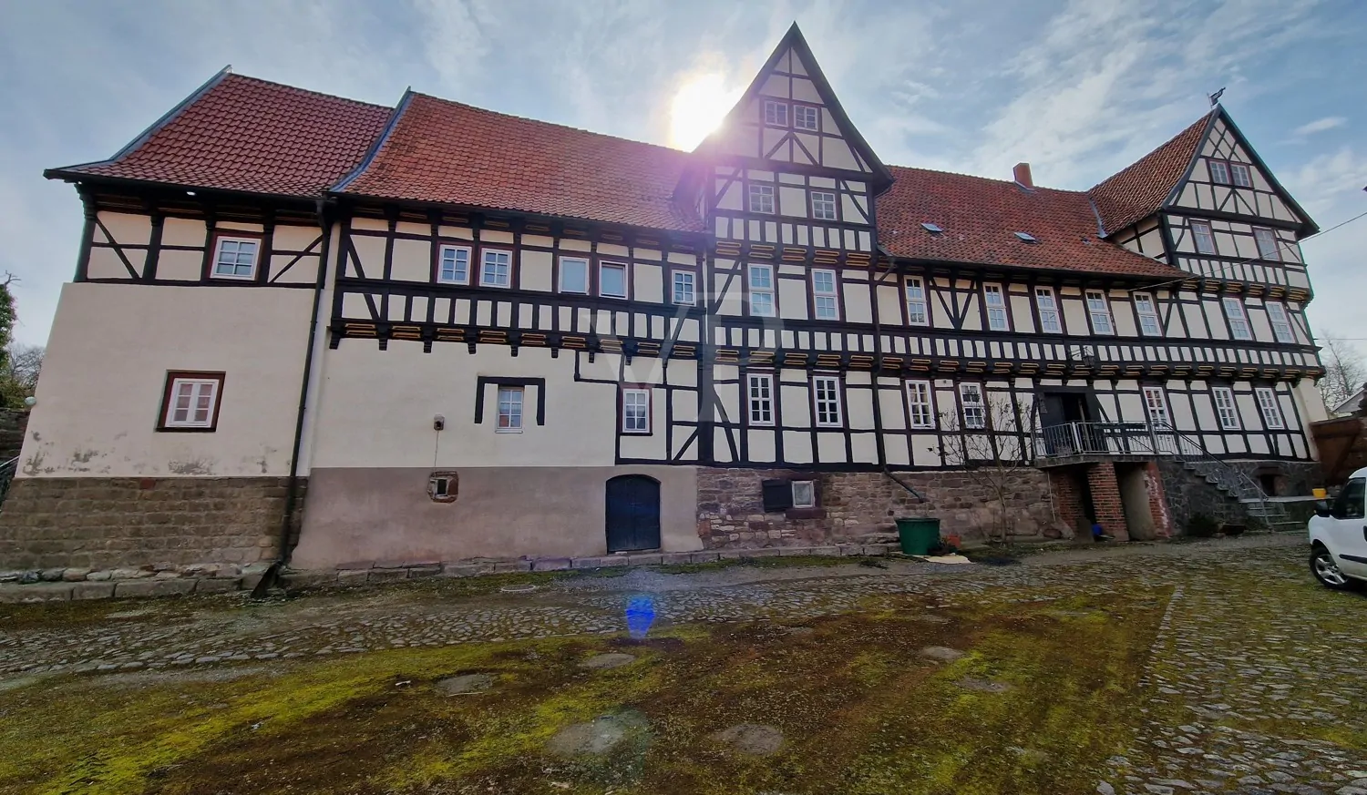 Projektentwicklung Rittergut mit nahezu kompletter Gebäudestruktur auf großem Grundstück