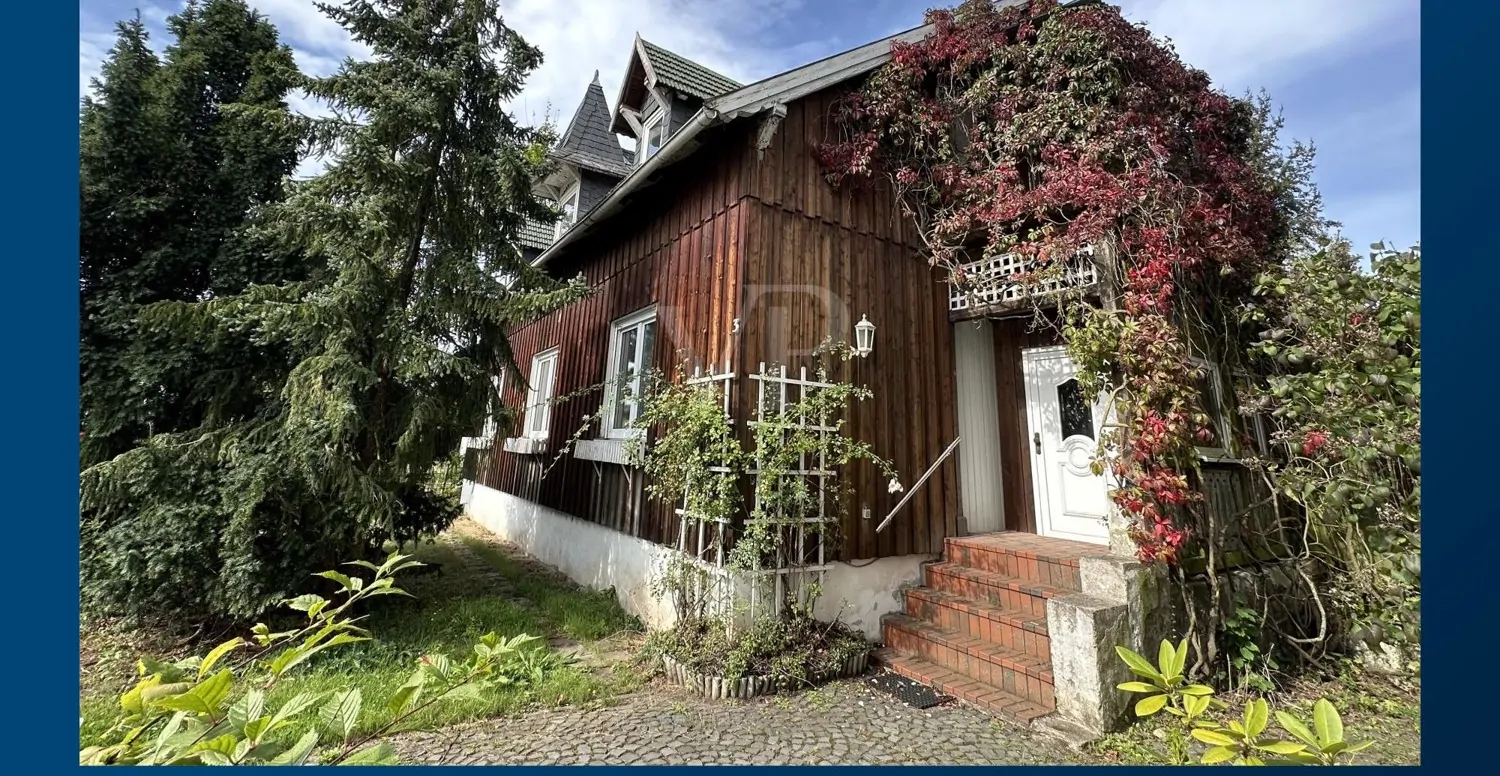 Südansicht mit Eingang