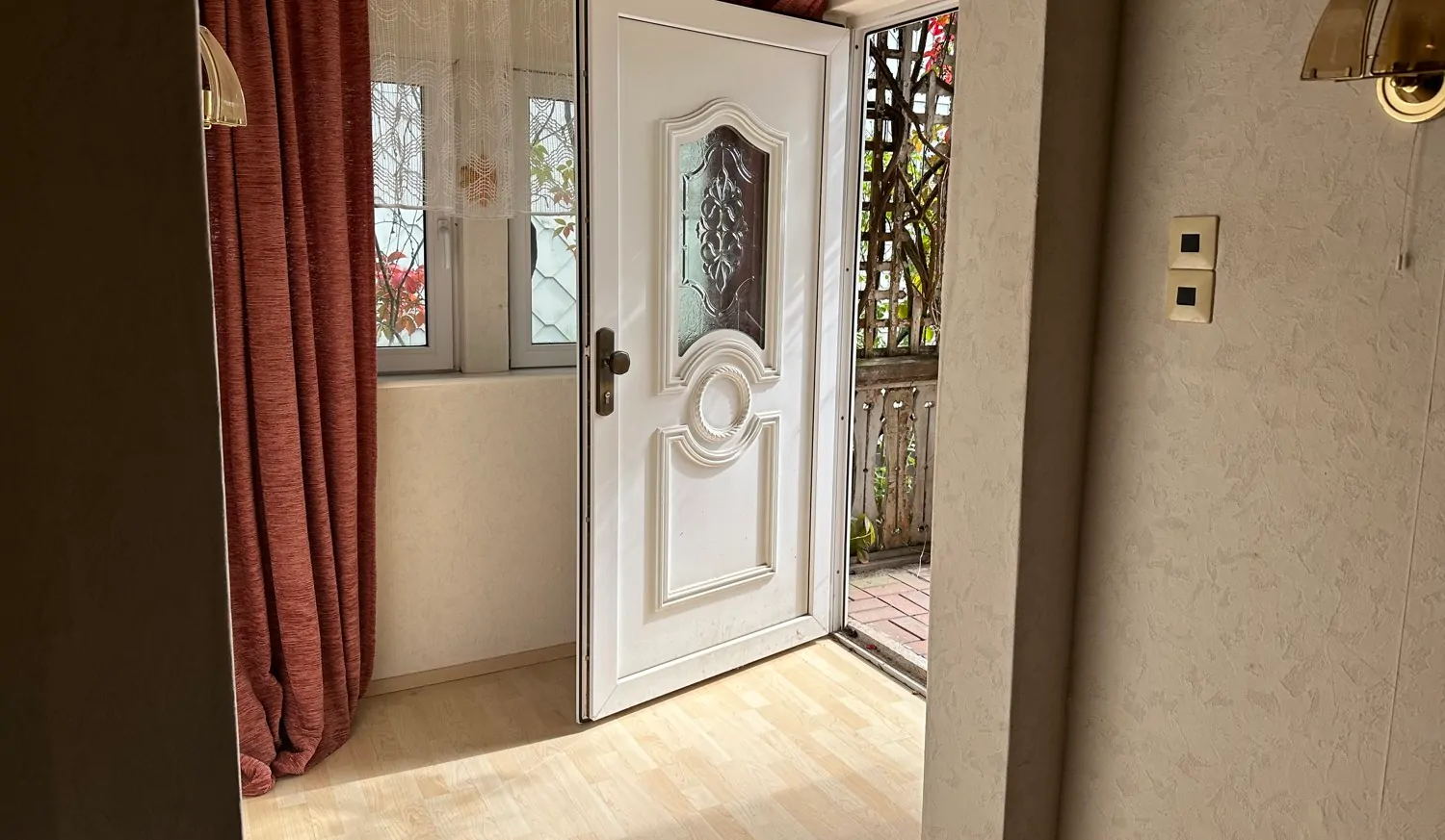 Eingang mit Windfang