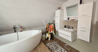 von_poll_real_estate_property_24461028_image_15