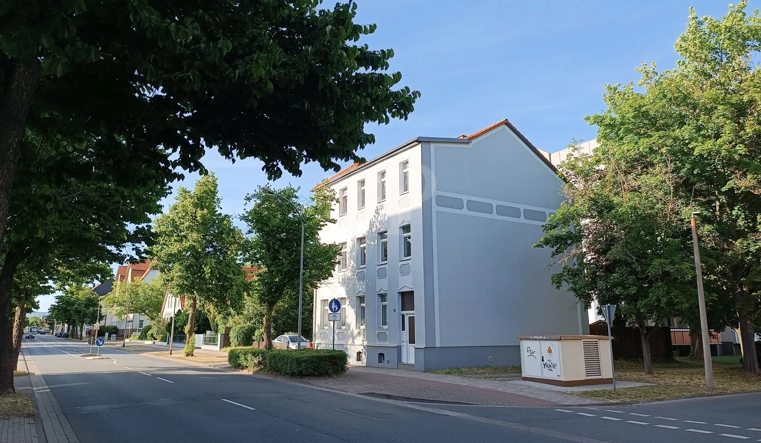 Ansicht Westen Straßenseite