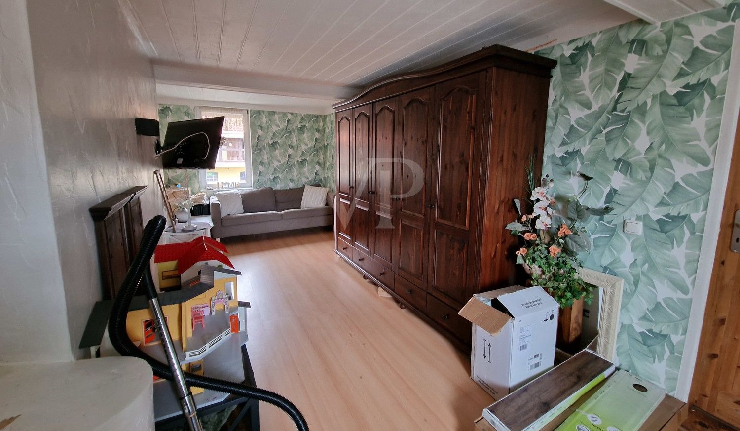Haupthaus Flurbereich mit Sitzen OG