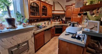 von_poll_real_estate_property_24461032_image_0