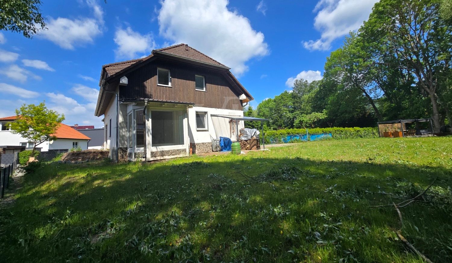 Ansicht Osten mit Gartenseite