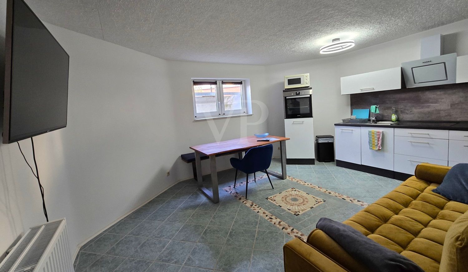 KG Zimmer 03 mit Einbauküche