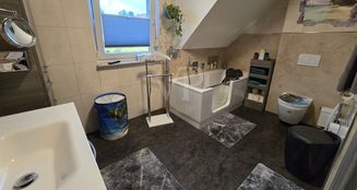 von_poll_real_estate_property_25461011_image_9