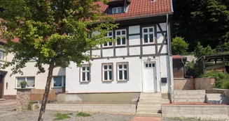 von_poll_real_estate_property_25461009_image_0