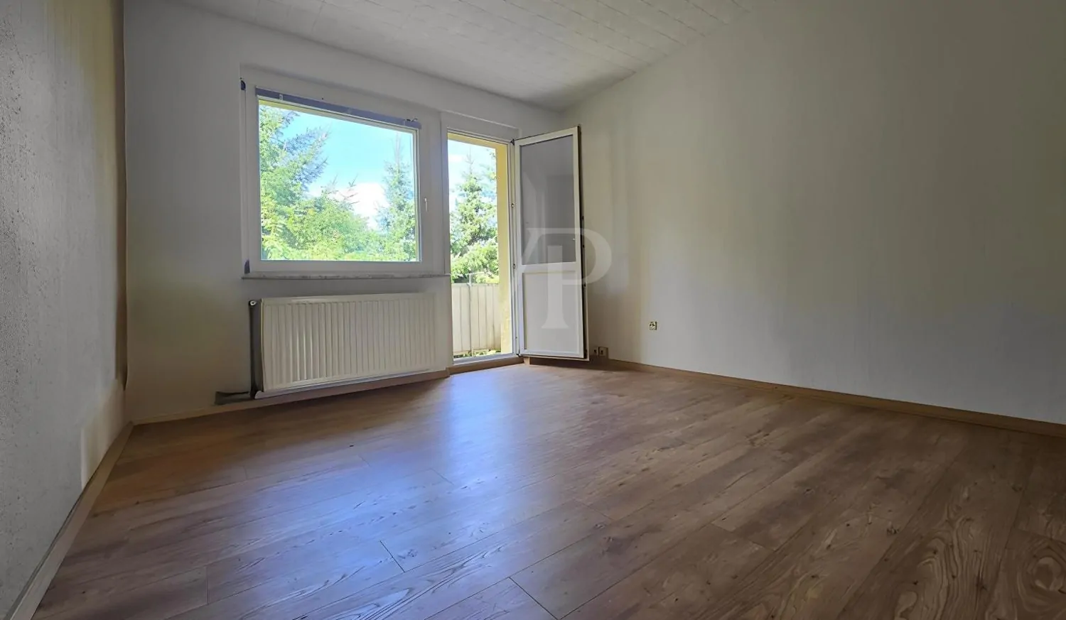 Zimmer 03 mit Austritt Balkon