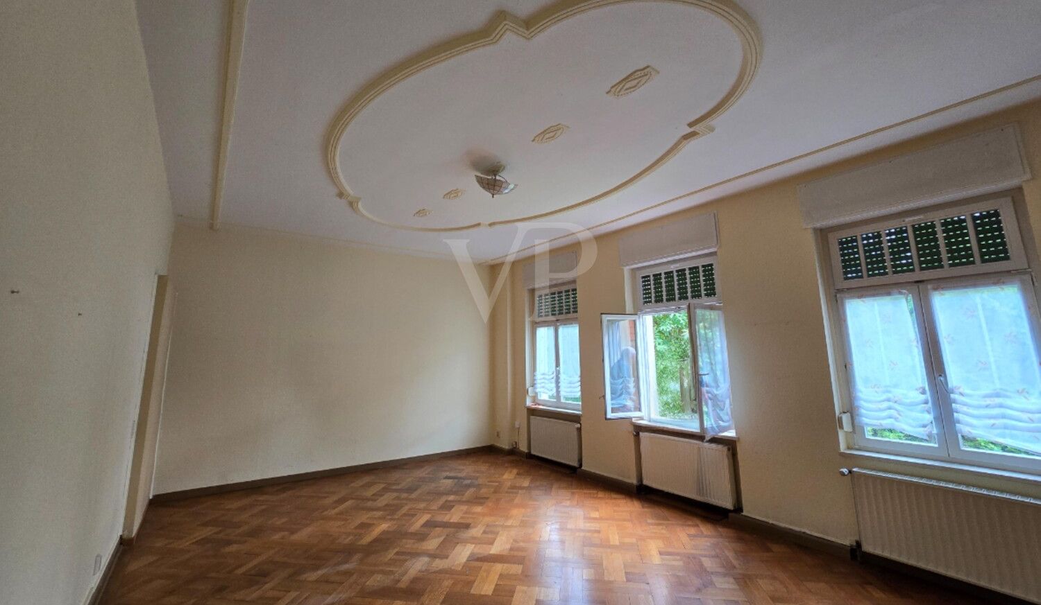 kleiner "Ballsaal"