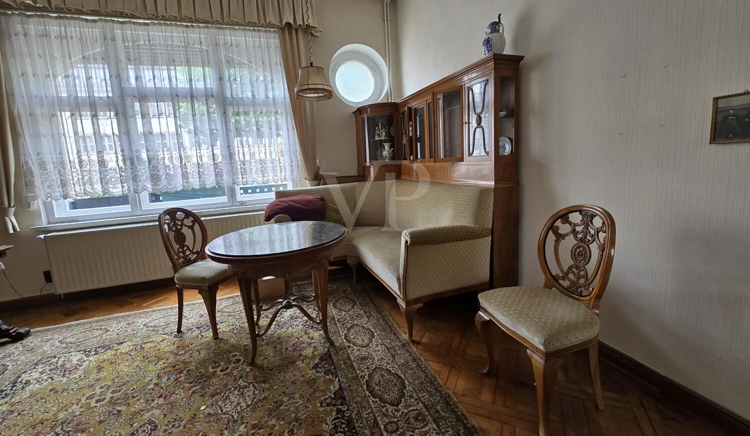 Detail Sitzlounge ehemals