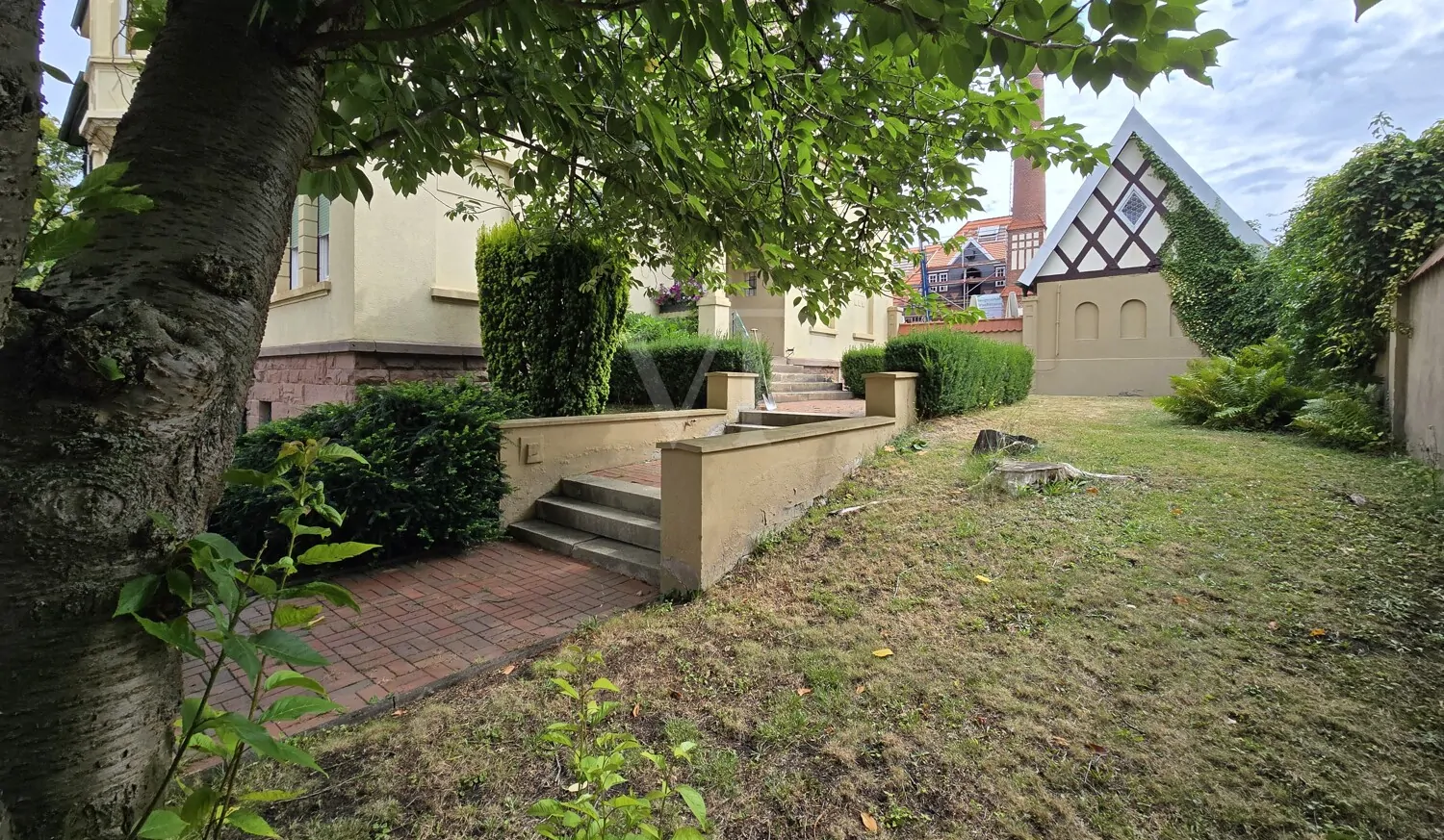 Zugang Haupteingangsseite