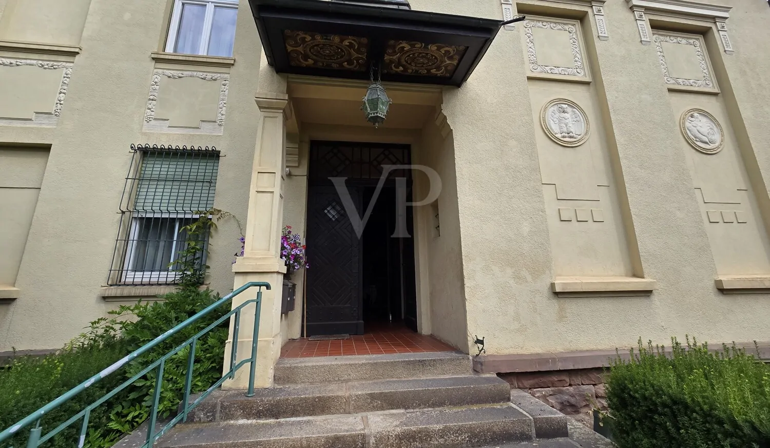 Ansicht Süden mit Haupteingang