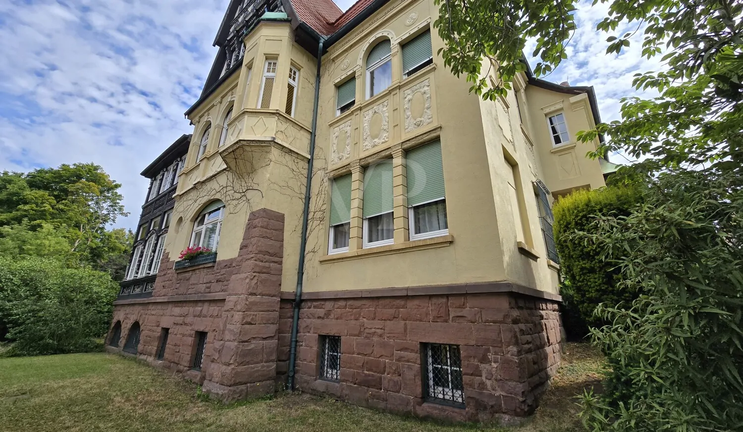 Ansicht Südosten Straßenseite