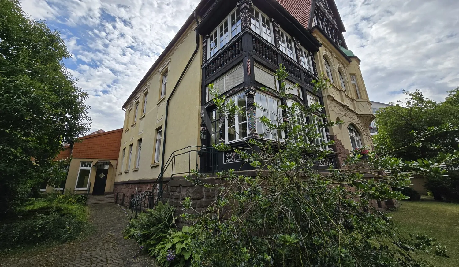 Ansicht Nordwesten Straßenseite