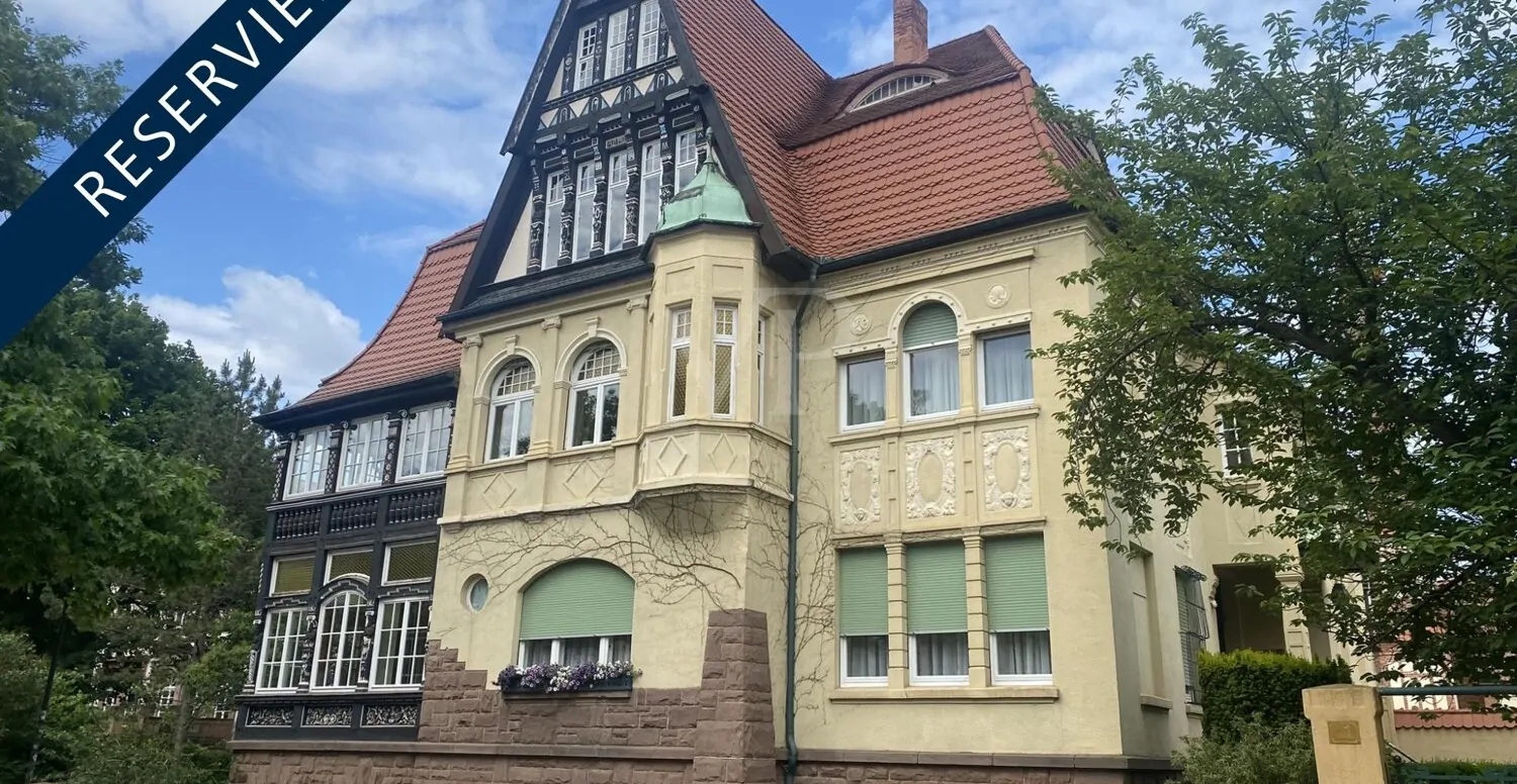 Ansicht_Westen_Straßenseite