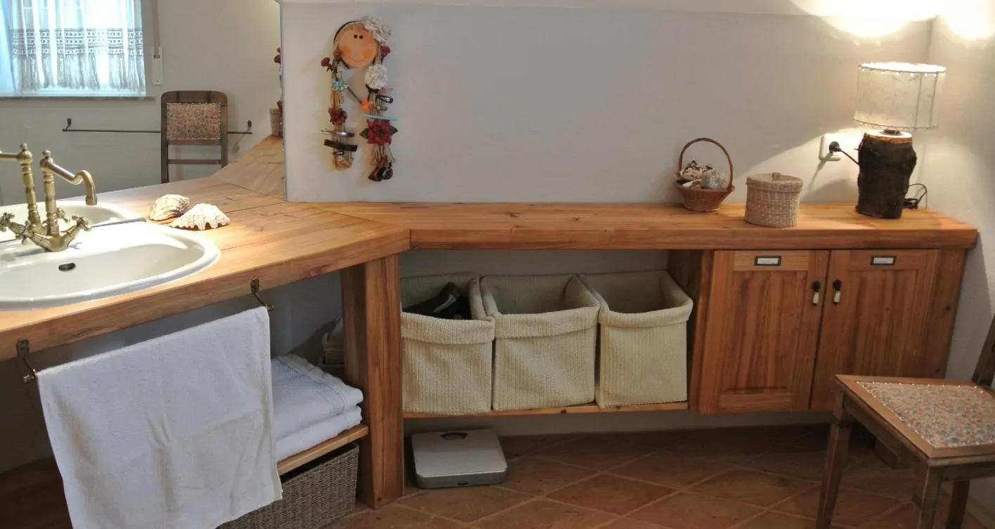 Ansicht 02 Detail  Badezimmer DG