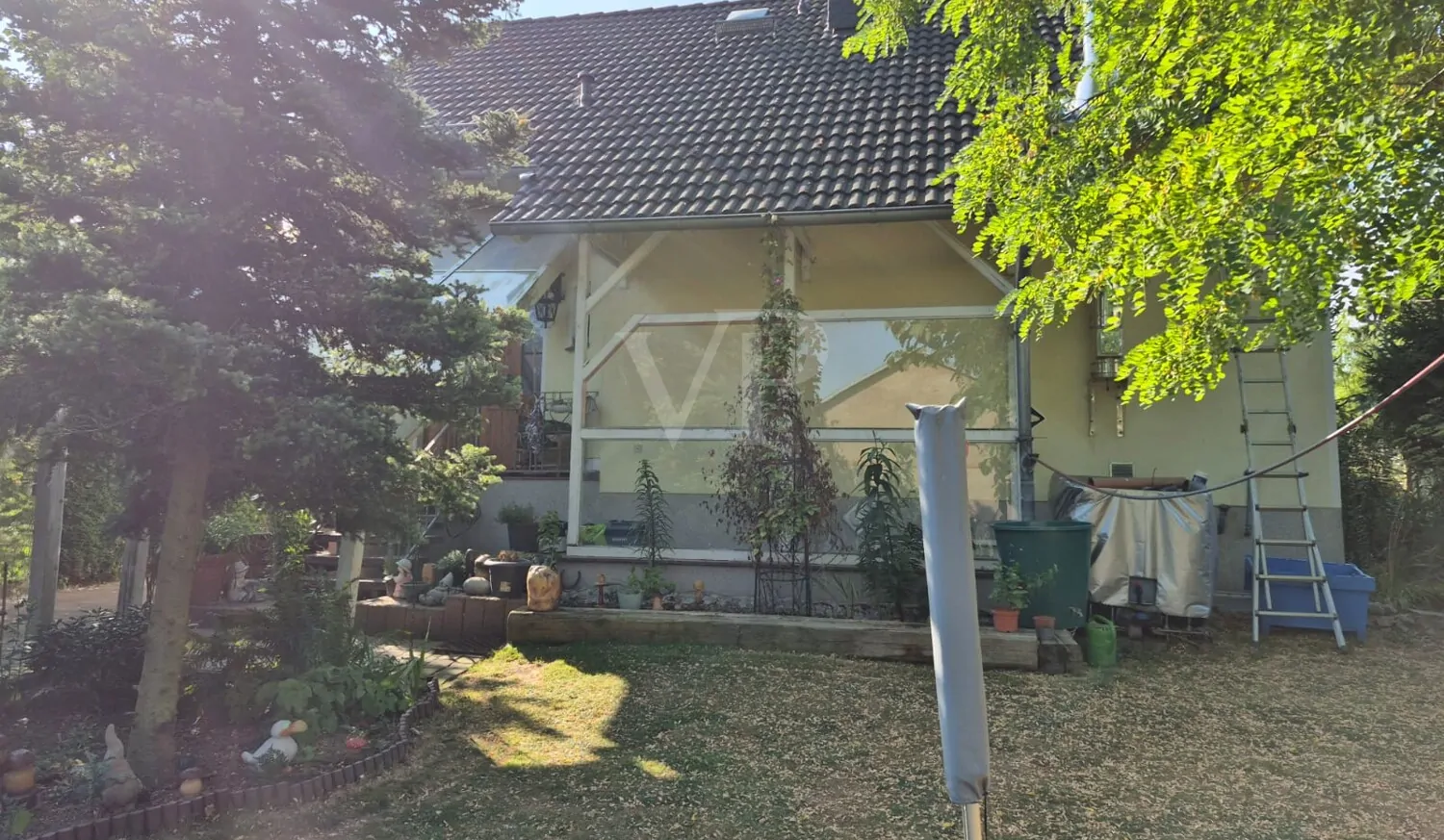 Ansicht Norden mit Gartenbereich