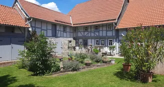 von_poll_real_estate_property_25461014_image_0