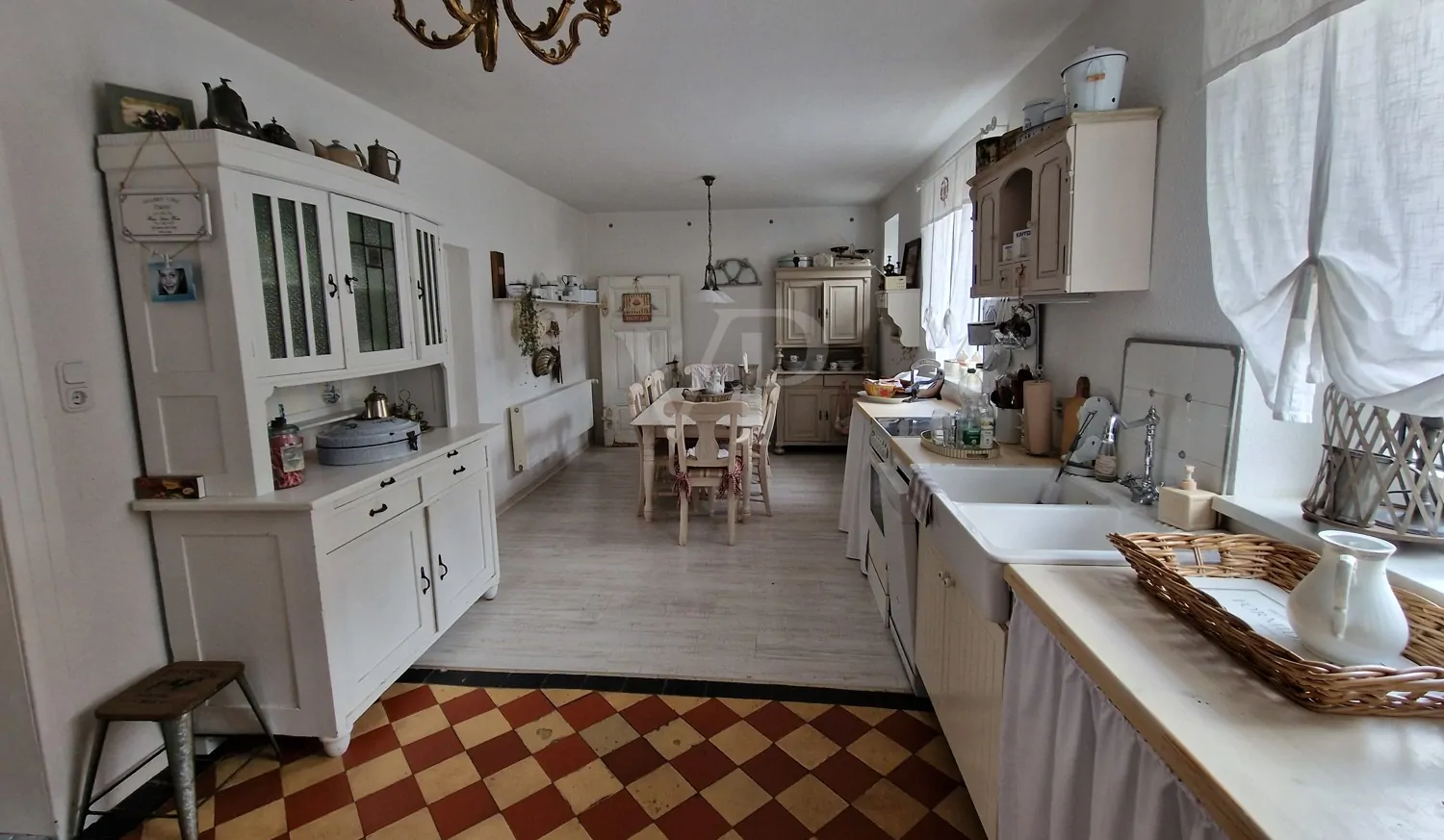 EG Küchenbereich Haupwohnhaus