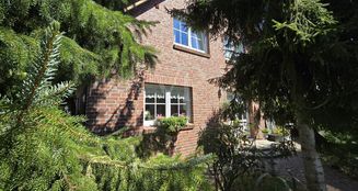 von_poll_real_estate_property_25461015_image_1