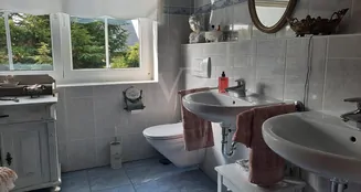 von_poll_real_estate_property_25461015_image_12