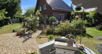 von_poll_real_estate_property_25461015_image_16