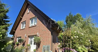 von_poll_real_estate_property_25461015_image_0