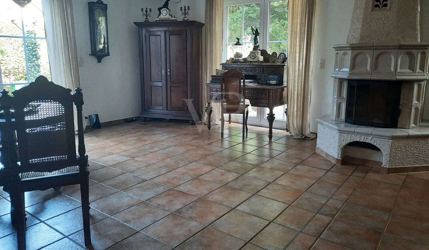 EG Wohnzimmerbereich 02 mit Kamin