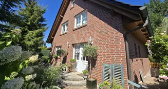 von_poll_real_estate_property_25461015_image_1