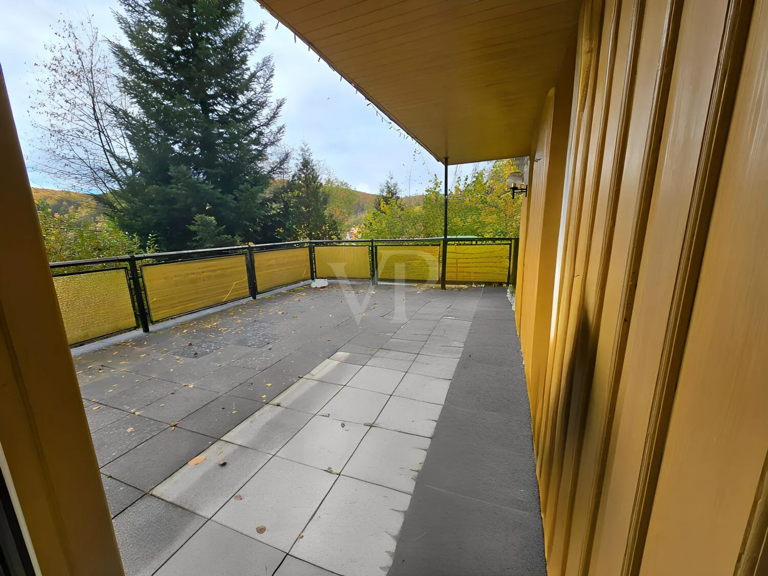 Blick von Terrasse westseits