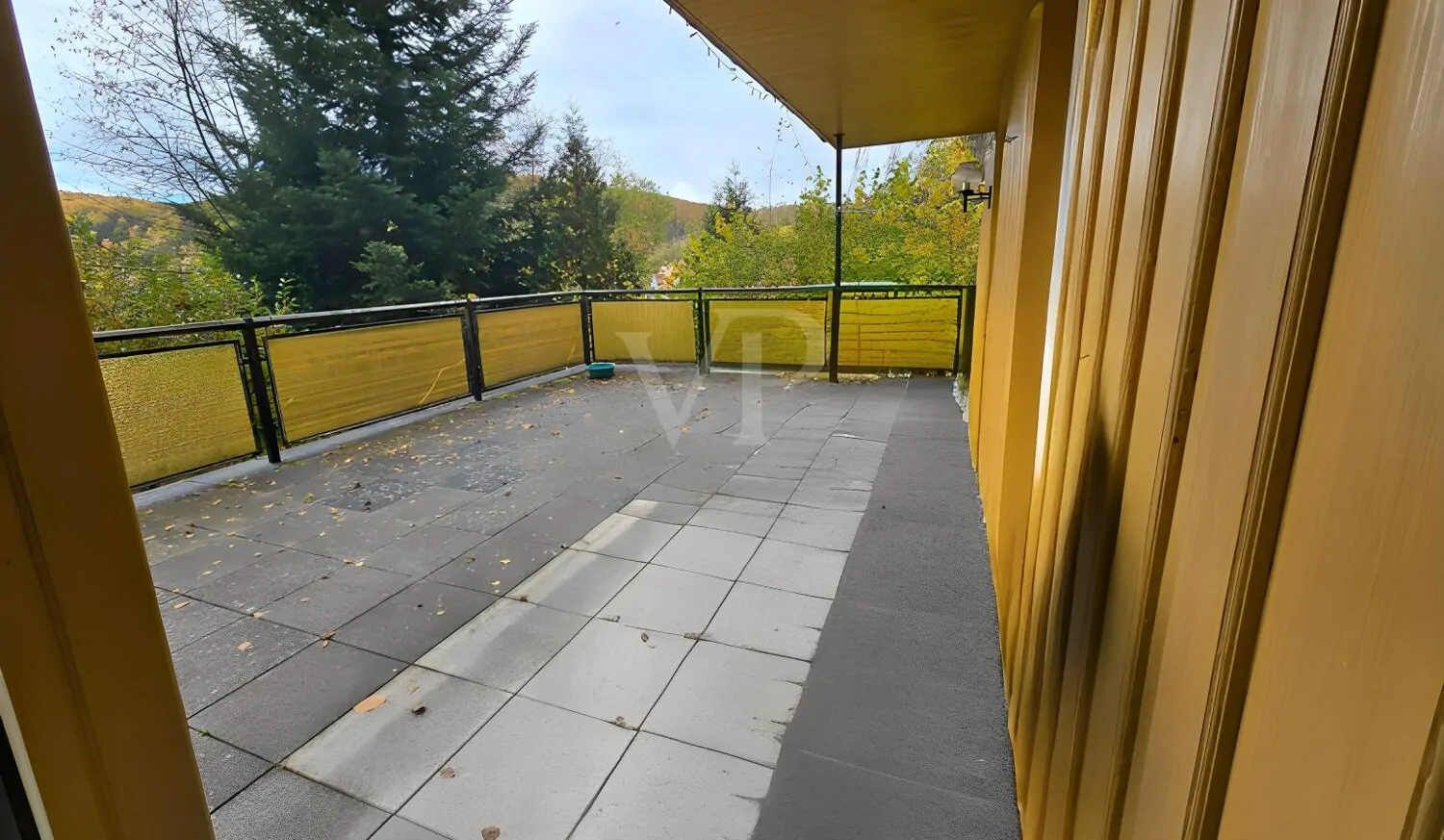 Blick von Terrasse westseits