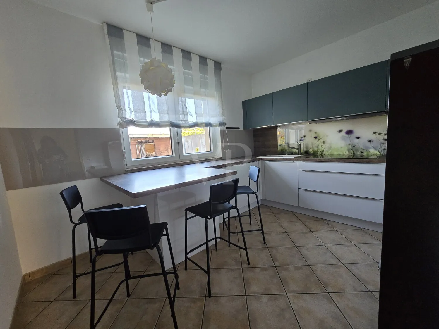 EG mit Küchenbereich