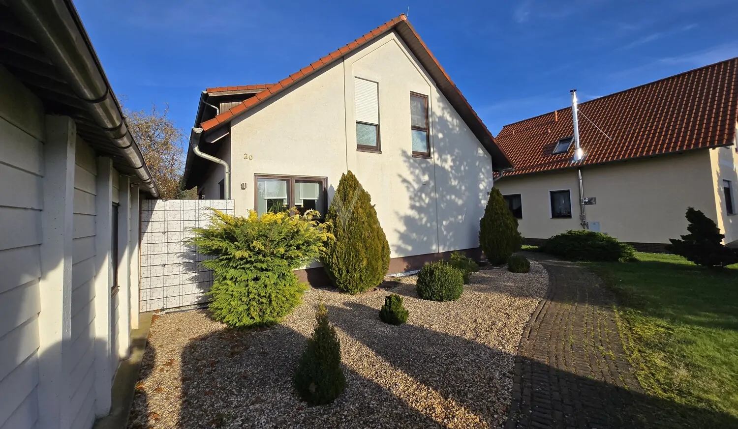 Ansicht Süden mit Zugang Haus