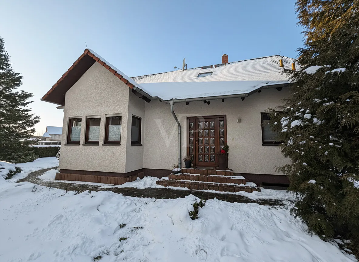 Ansicht Osten mit Winterimpression