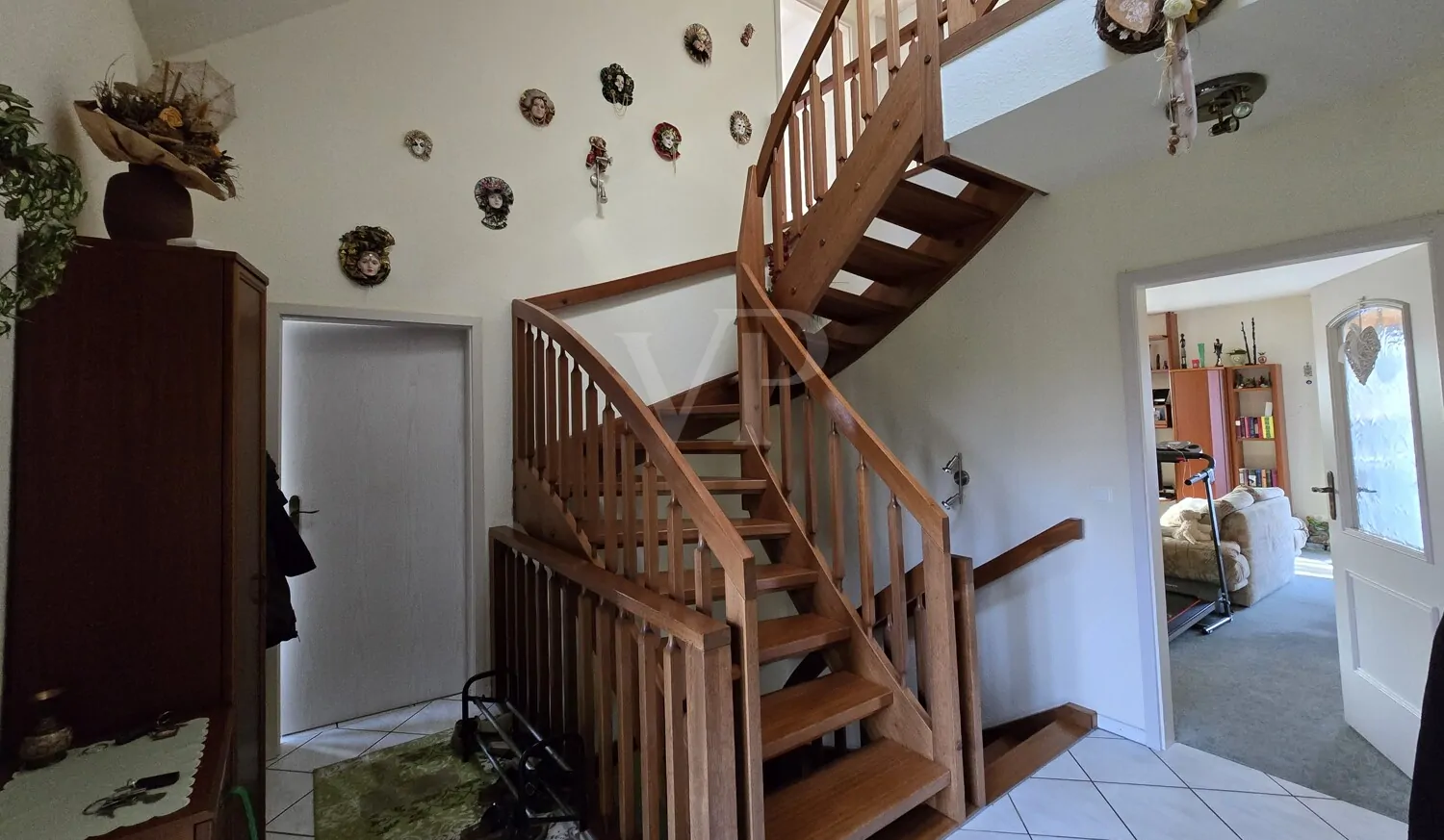 EG Eingangsbereich Blick 01