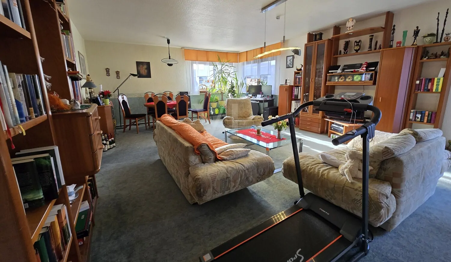 EG Wohnzimmerbereich Blick 01