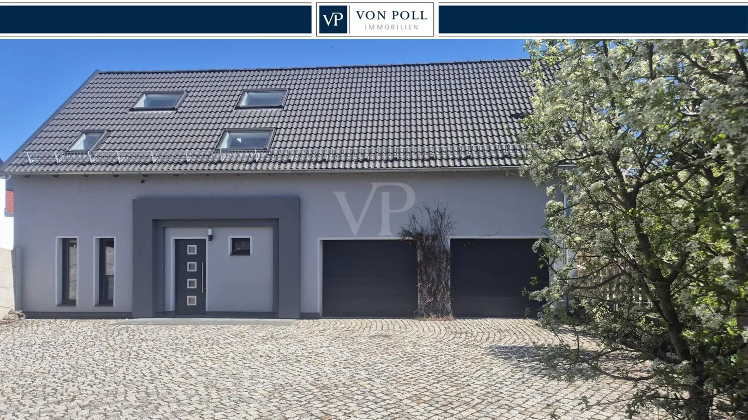 Ansicht Innenhof mit Eingangsbereich