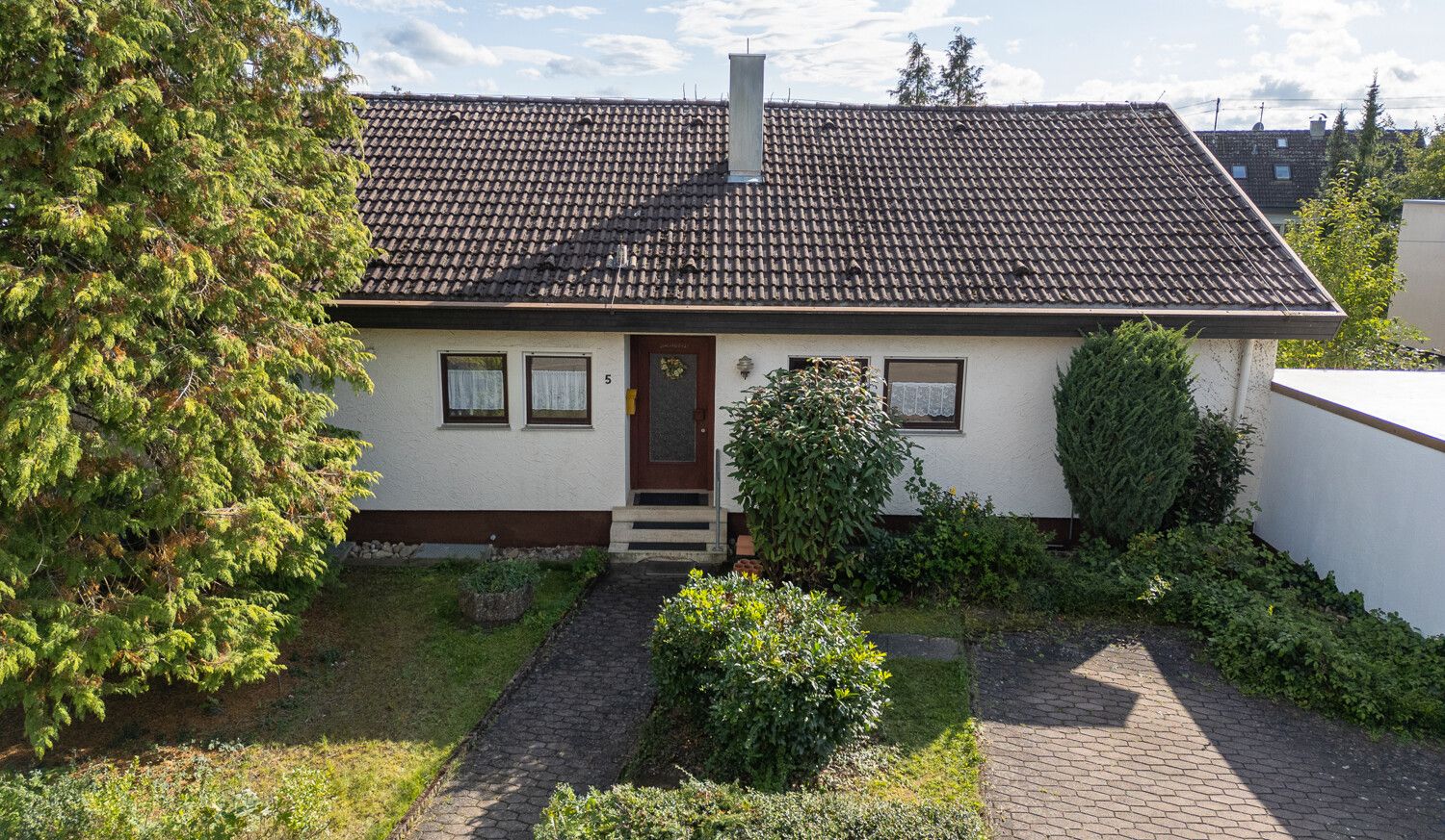 Straßenansicht