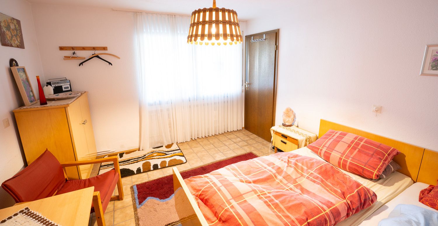 Schlafzimmer Untergeschoss