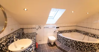 von_poll_real_estate_property_25449002_image_22